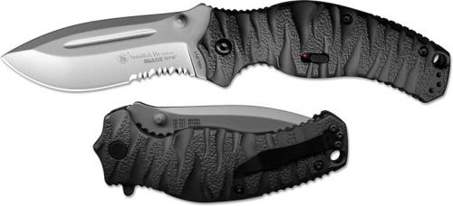 Smith and Wesson Black Ops 4, Part Serrated, SW-BLOP4S