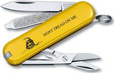 Victorinox Classic SD 0.6221R9, Gadsden Flag (was SKU 53076)